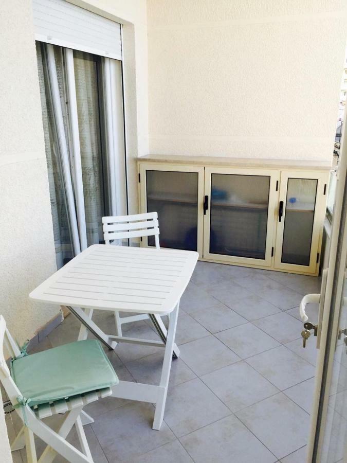 Melody Apartment Вльора Екстер'єр фото