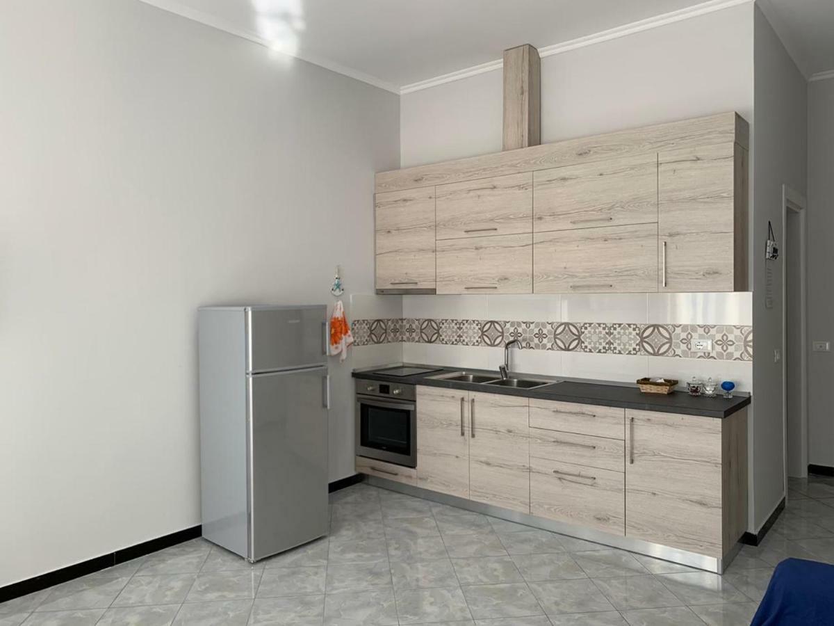Melody Apartment Вльора Екстер'єр фото